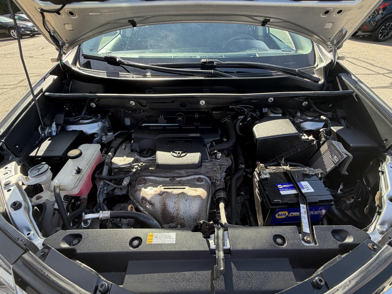 Toyota RAV4 LE AWD (Natl) 2017