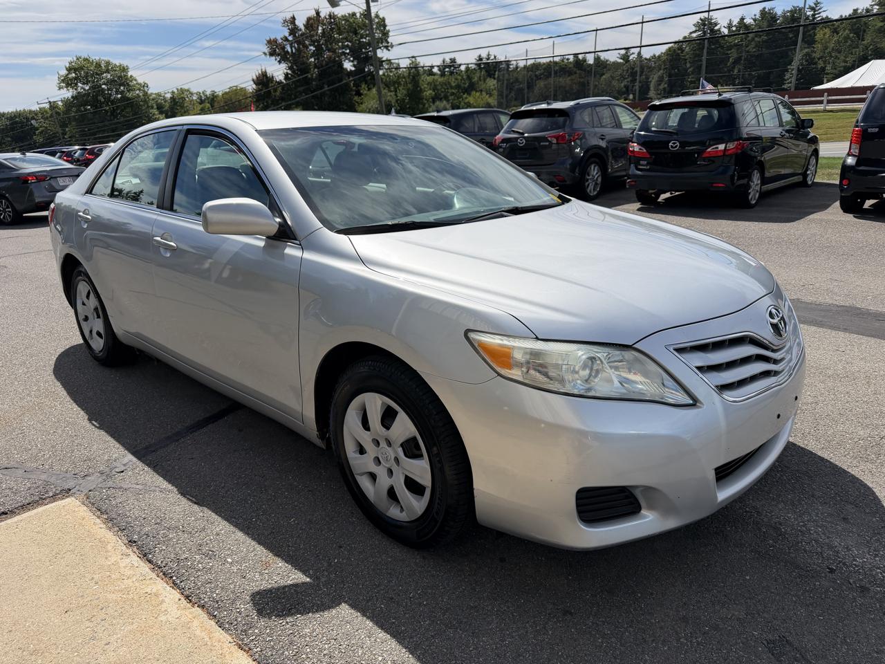 Toyota Camry Base 4D Sedan 2010