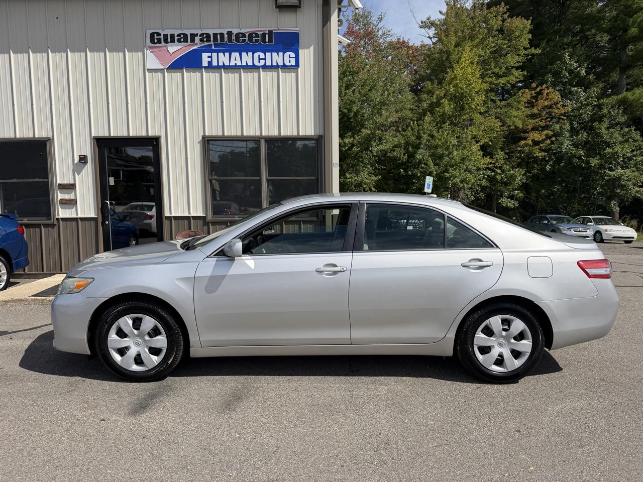 Toyota Camry Base 4D Sedan 2010