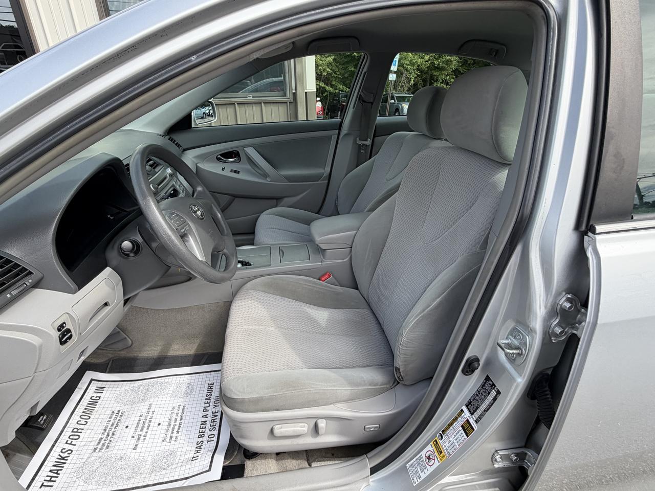 Toyota Camry Base 4D Sedan 2010