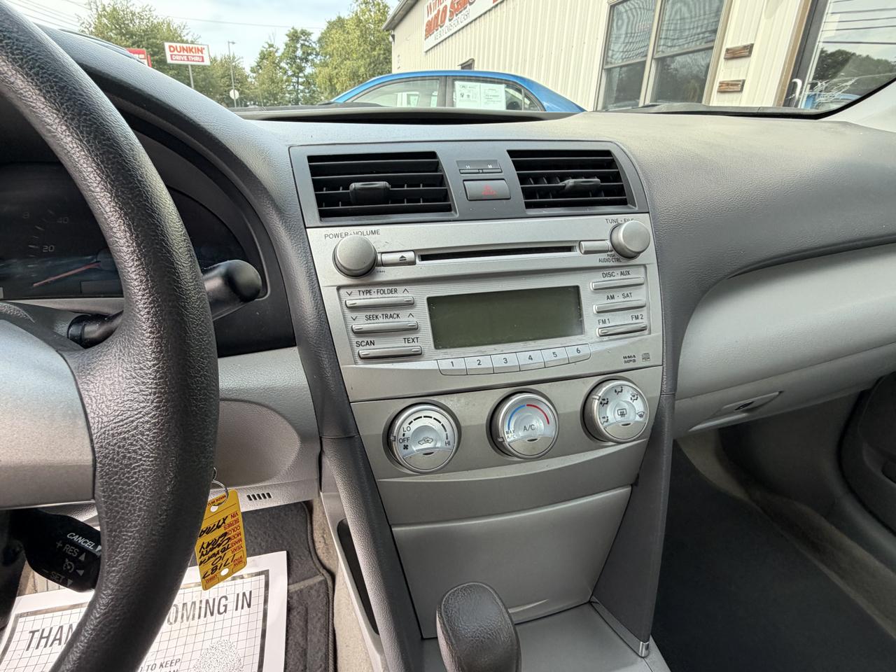 Toyota Camry Base 4D Sedan 2010
