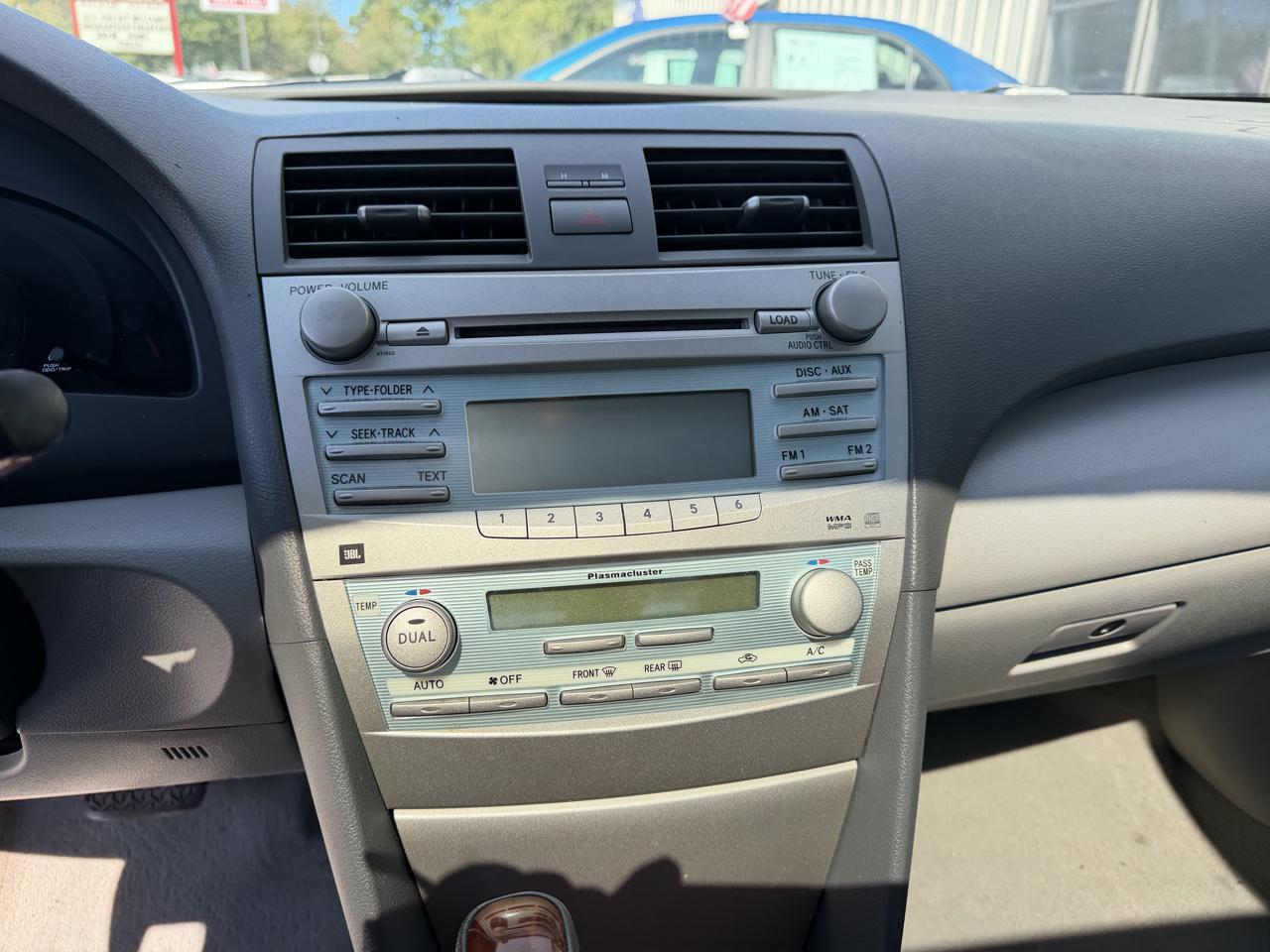 Toyota Camry 4dr Sdn I4 Man (Natl) 2009