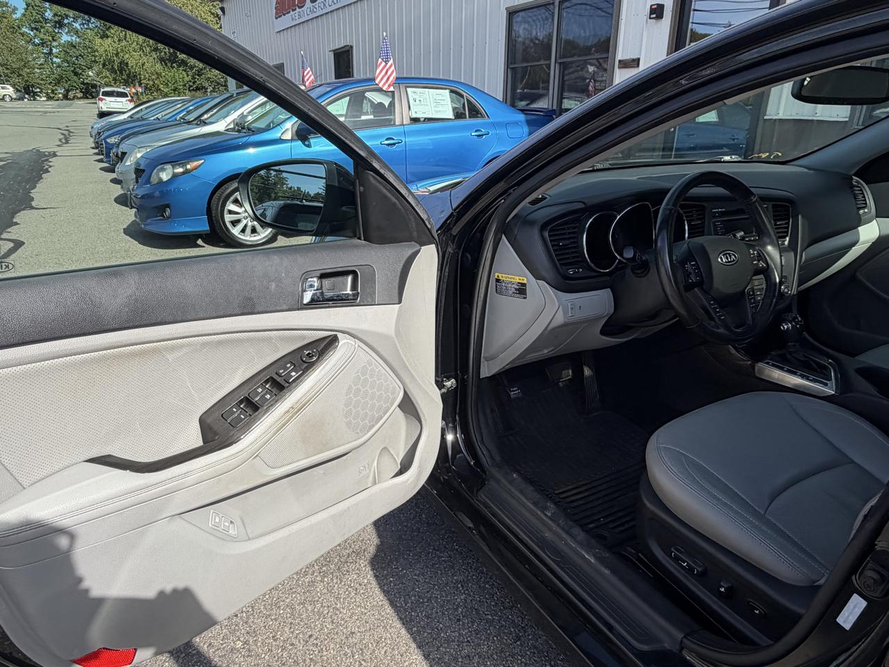 Kia Optima 4dr Sdn 2.4L Auto EX 2012