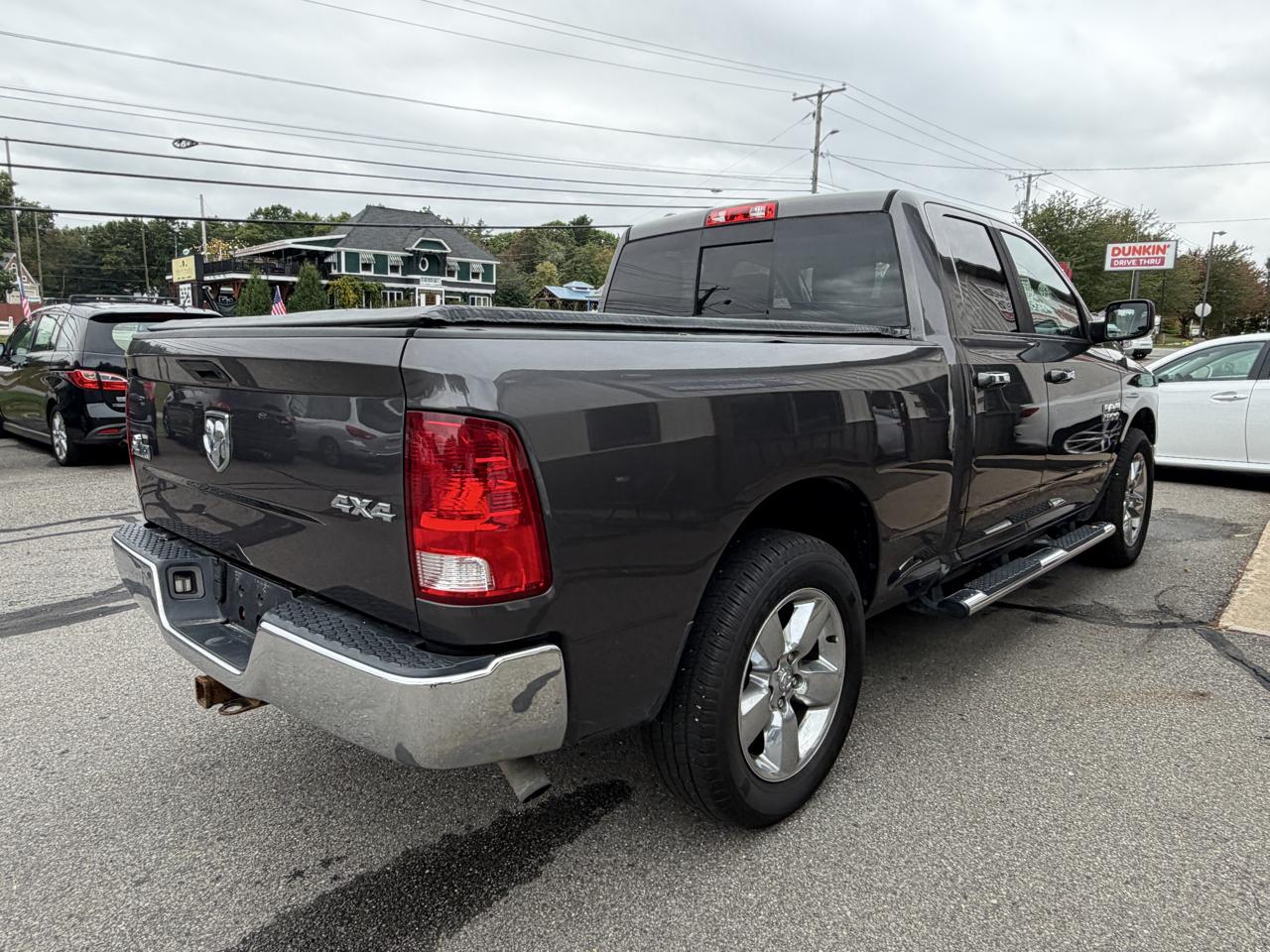 RAM 1500 4WD Quad Cab 140.5" Big Horn 2015