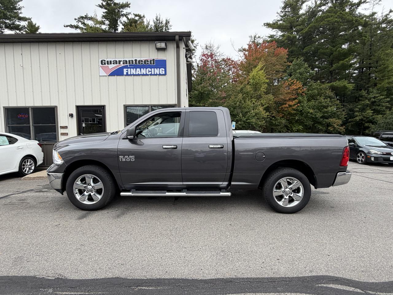 RAM 1500 4WD Quad Cab 140.5" Big Horn 2015