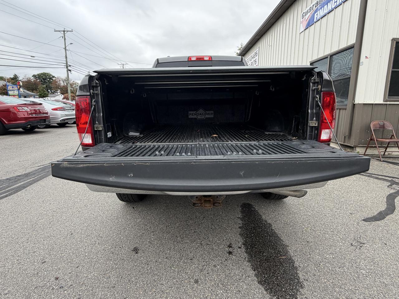 RAM 1500 4WD Quad Cab 140.5" Big Horn 2015