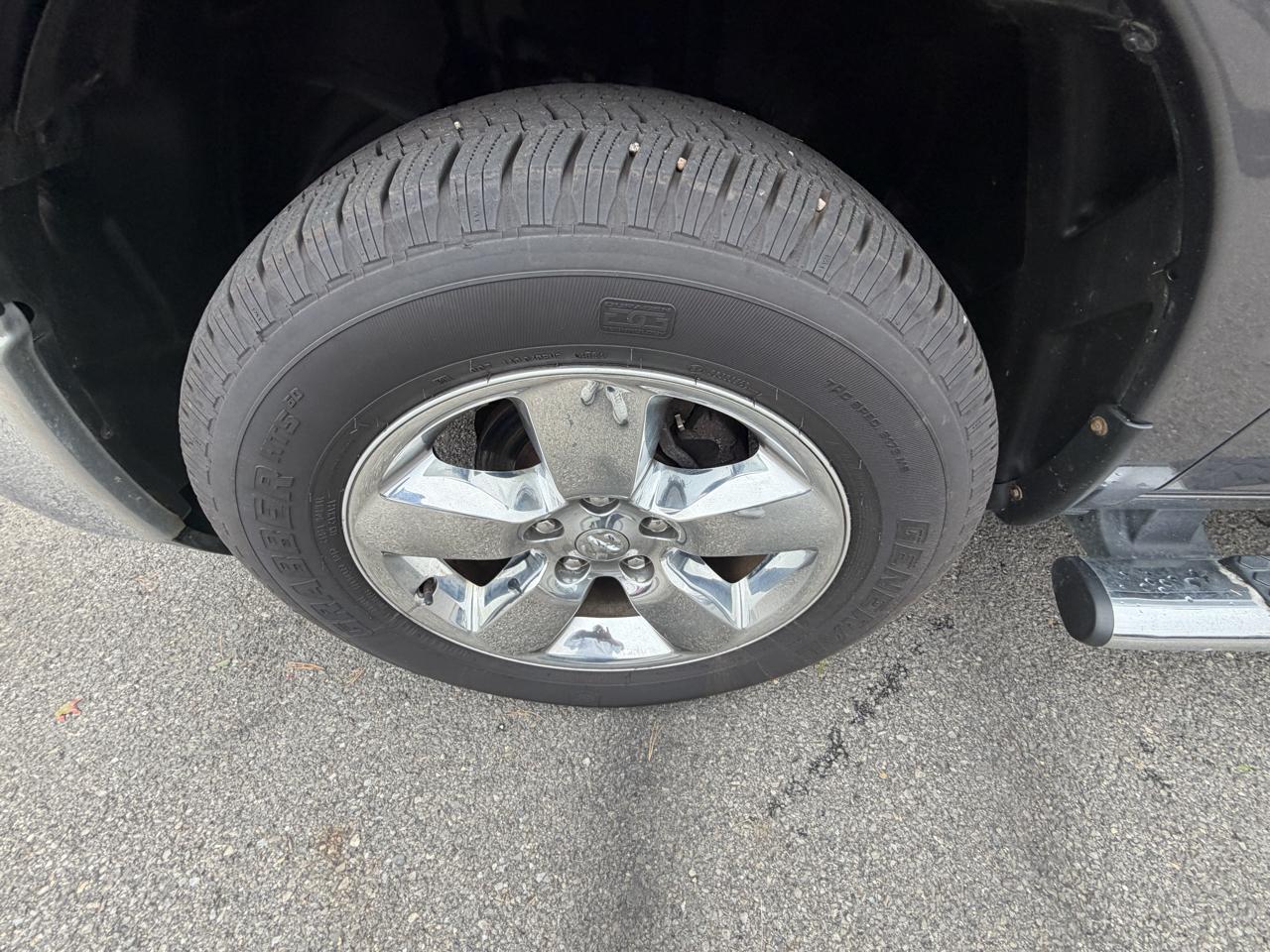 RAM 1500 4WD Quad Cab 140.5" Big Horn 2015