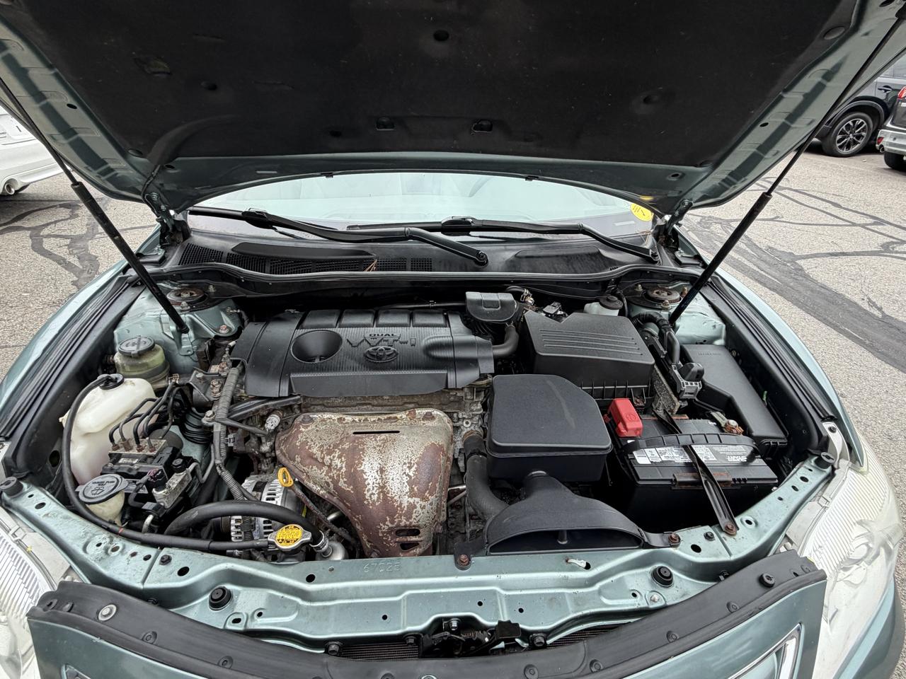 Toyota Camry 4dr Sedan LE 2011