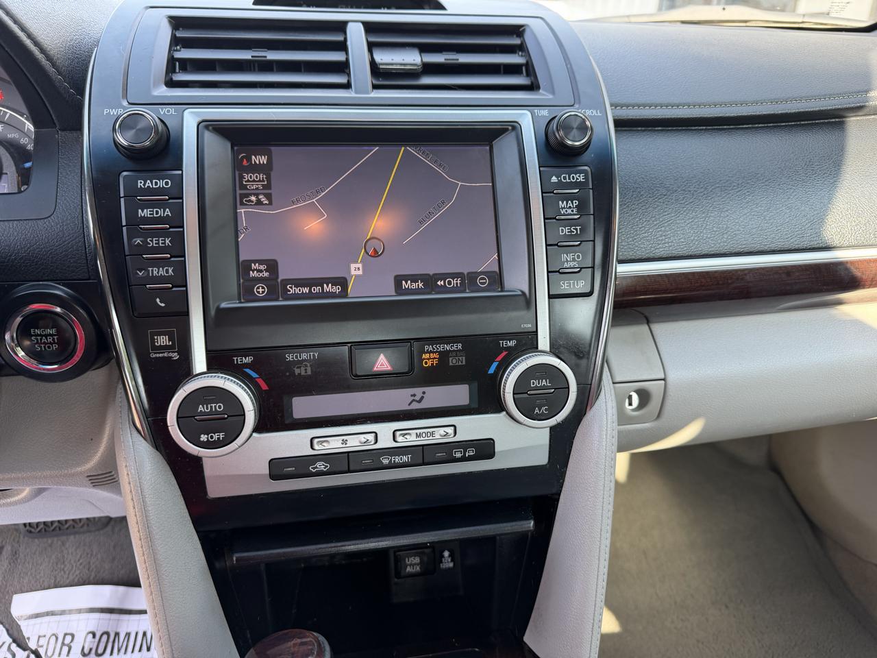 Toyota Camry XLE V6 2013