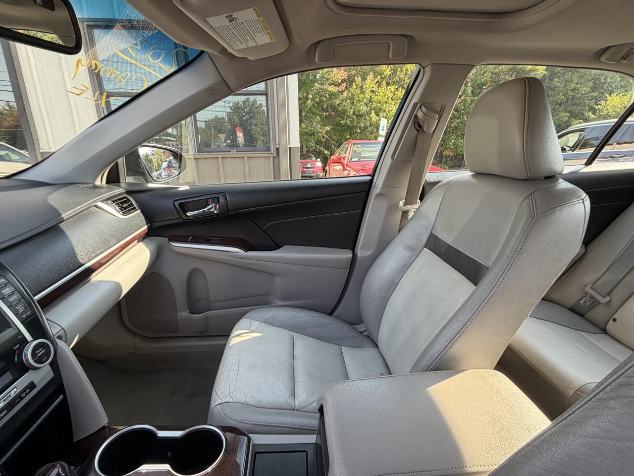 Toyota Camry XLE V6 2013