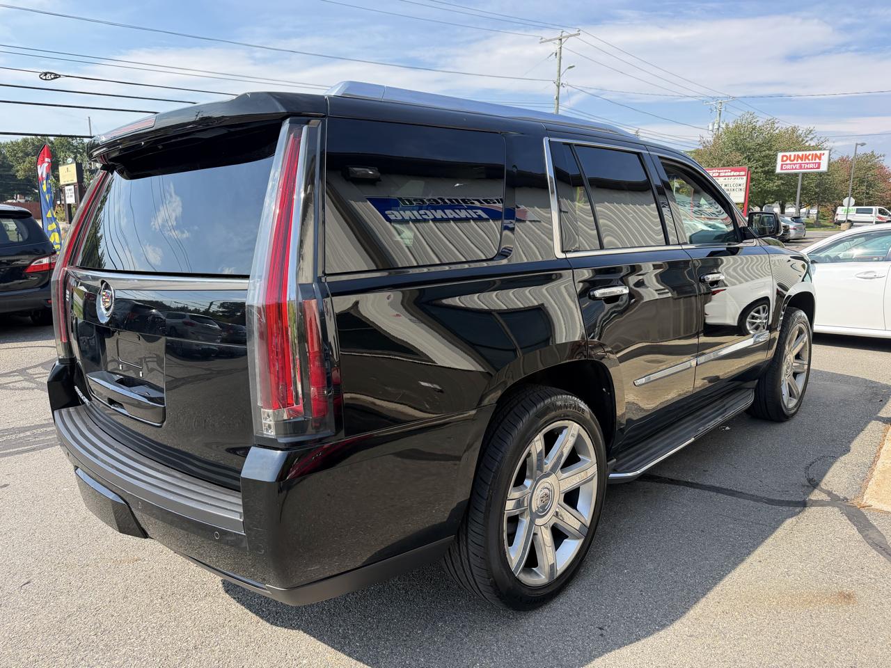 Cadillac Escalade 4WD 4dr Luxury 2015