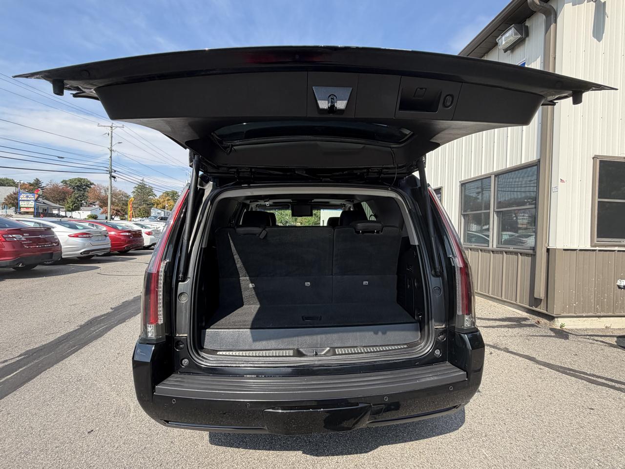 Cadillac Escalade 4WD 4dr Luxury 2015