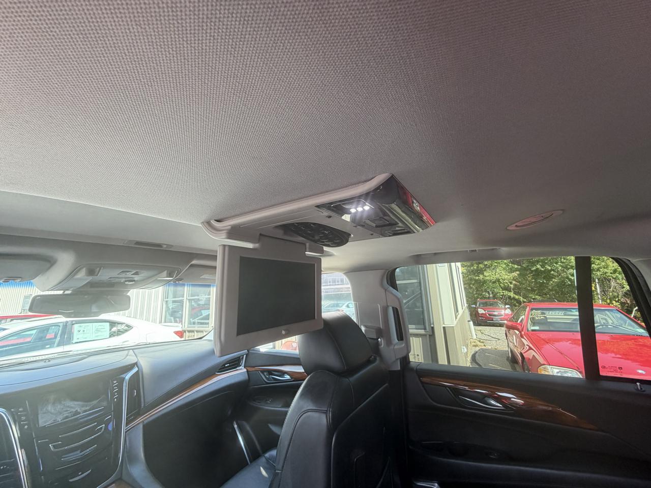 Cadillac Escalade 4WD 4dr Luxury 2015