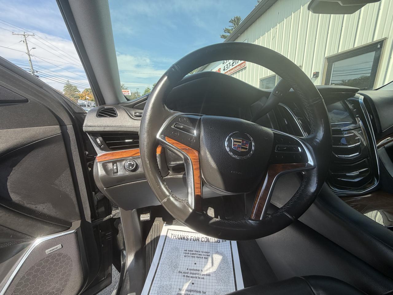 Cadillac Escalade 4WD 4dr Luxury 2015