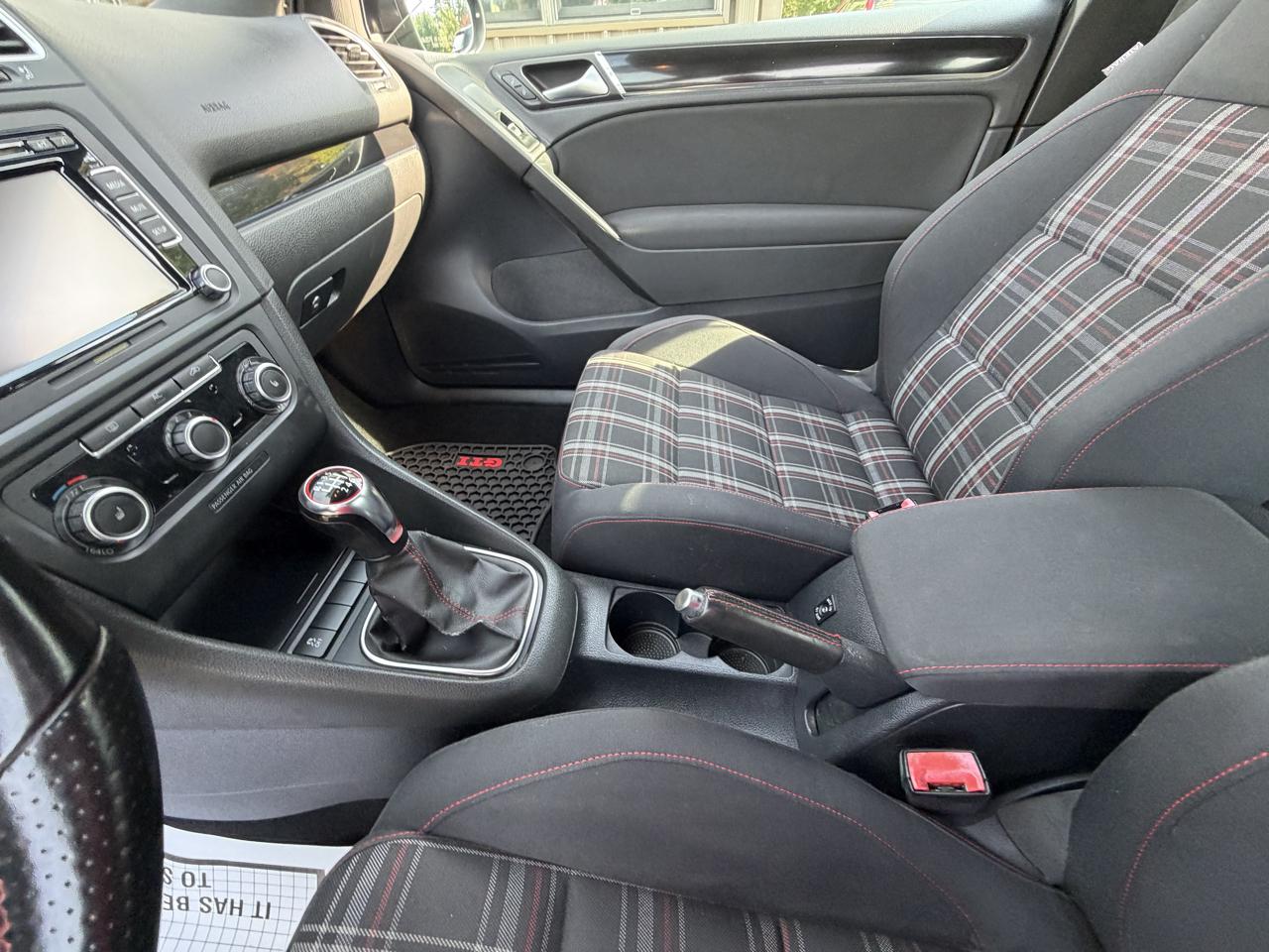 Volkswagen GTI 2dr HB Man 2011
