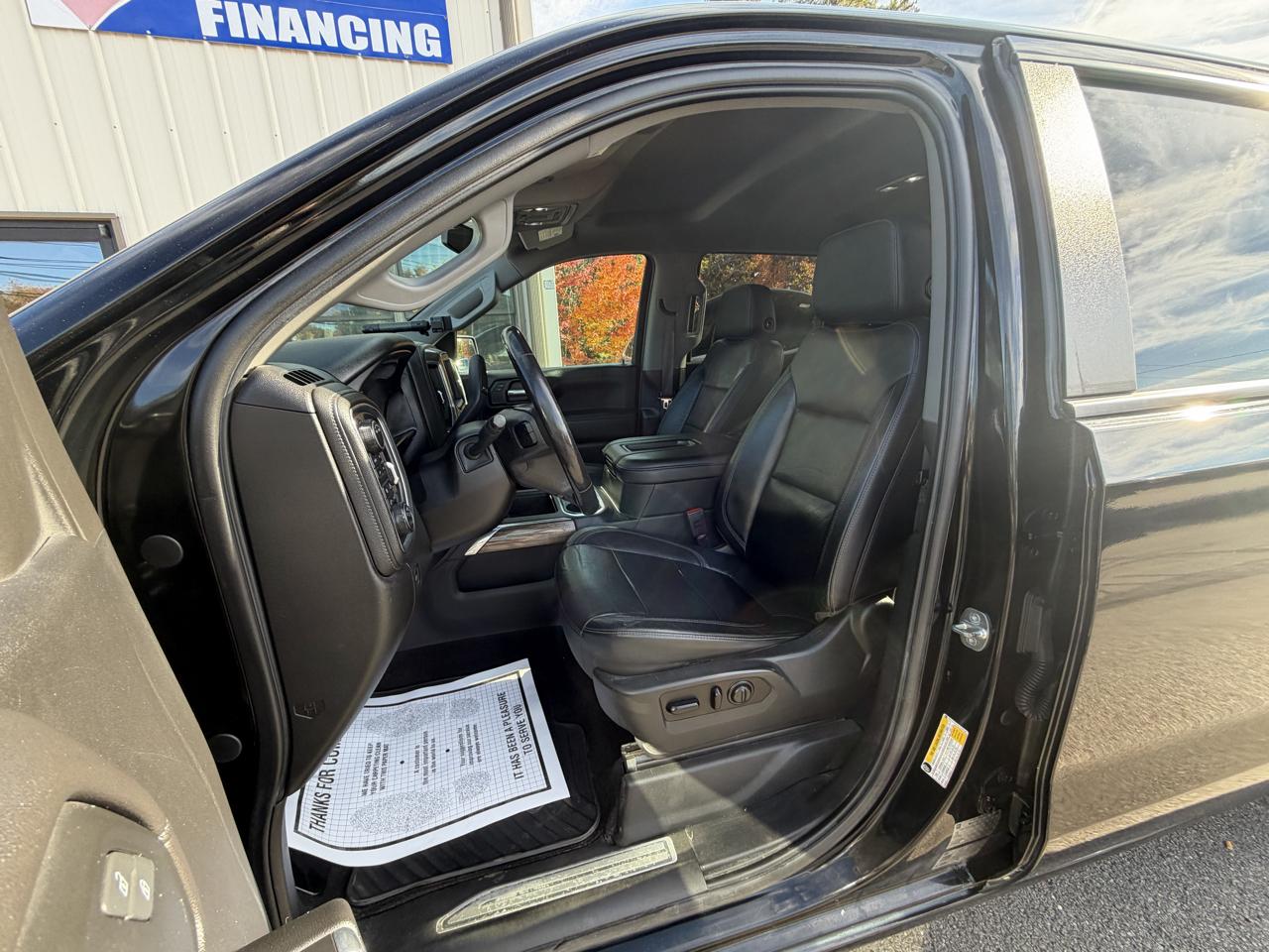 Chevrolet Silverado 1500 4WD Crew Cab 147" RST 2020