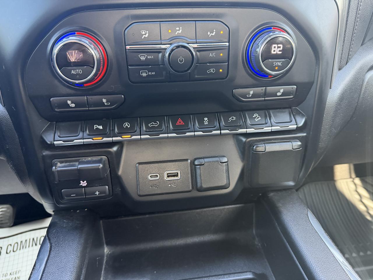 Chevrolet Silverado 1500 4WD Crew Cab 147" RST 2020