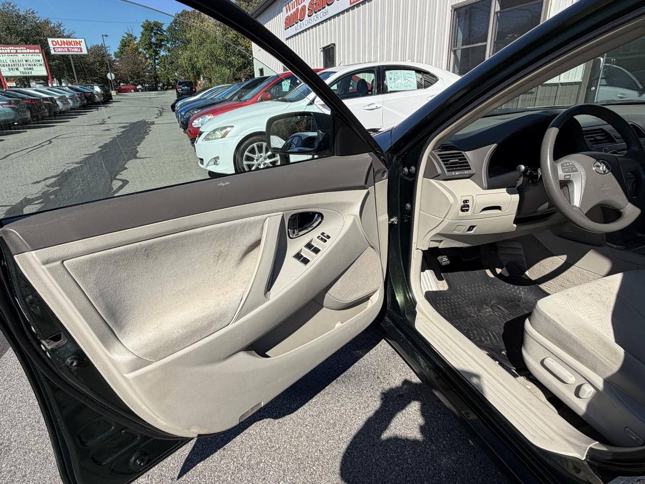 Toyota Camry LE 2010