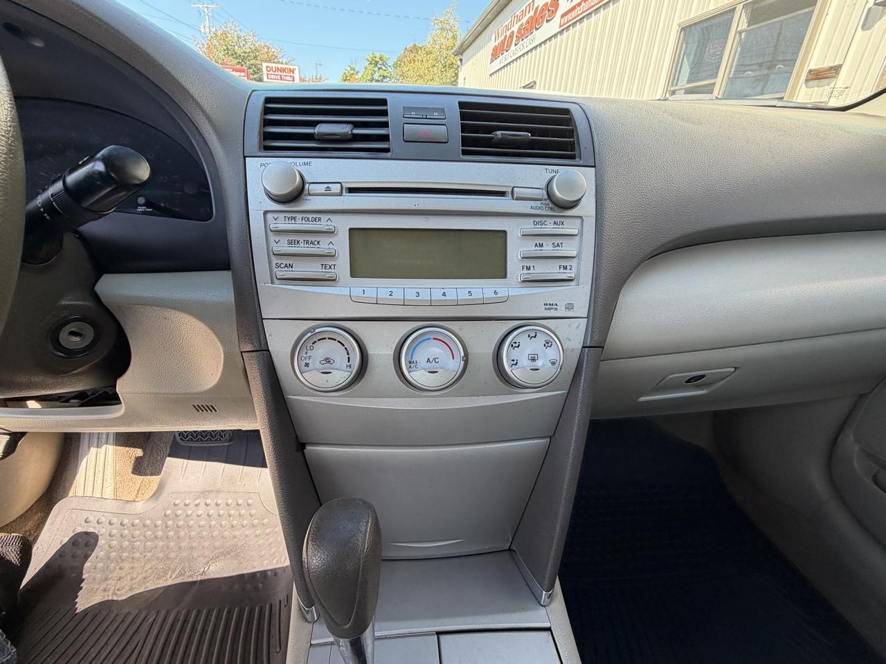 Toyota Camry LE 2010