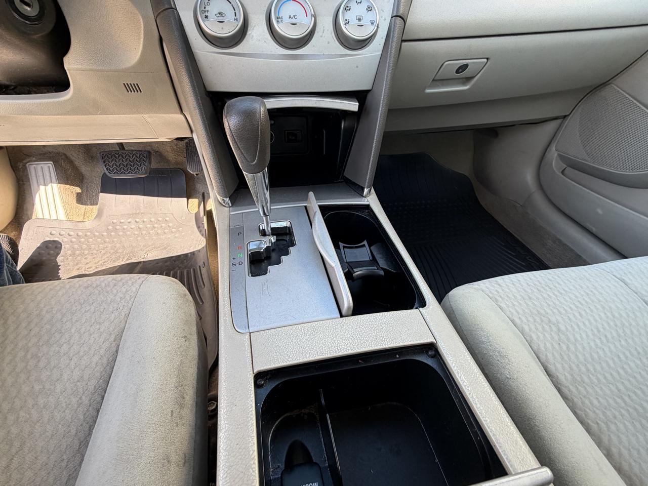 Toyota Camry LE 2010