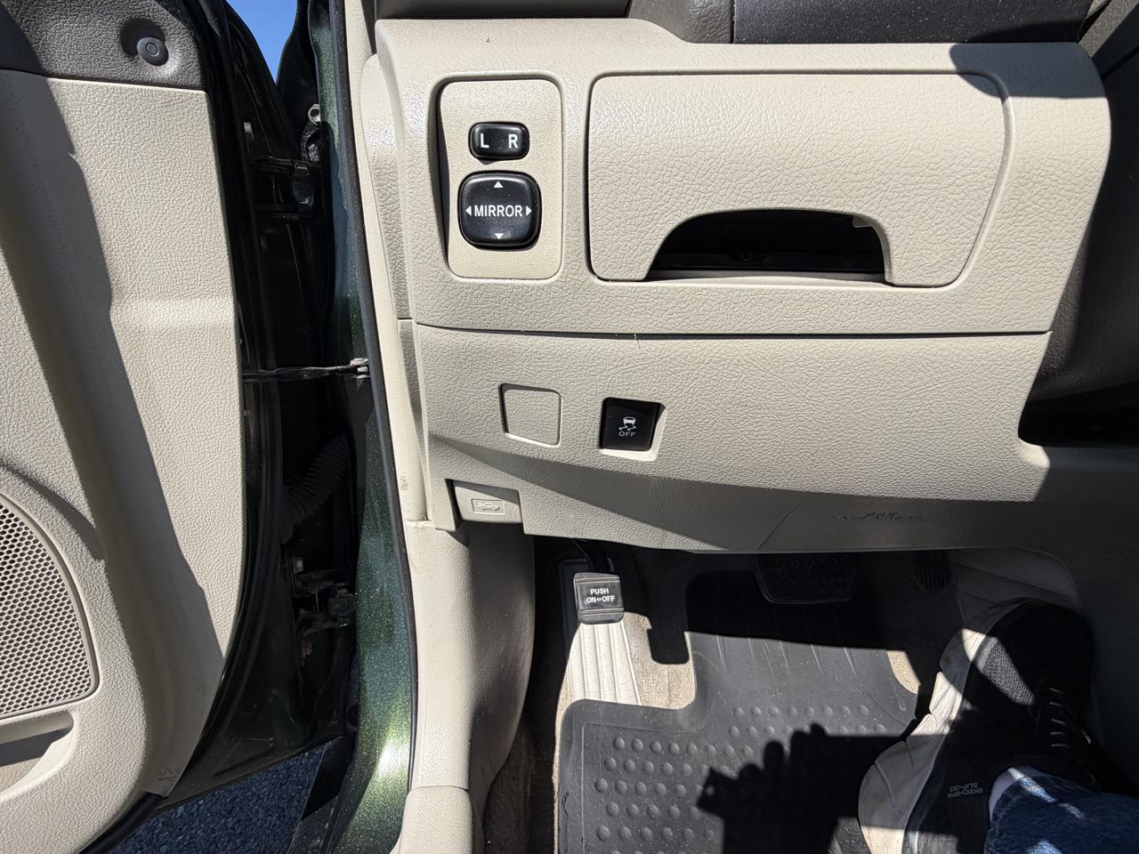 Toyota Camry LE 2010