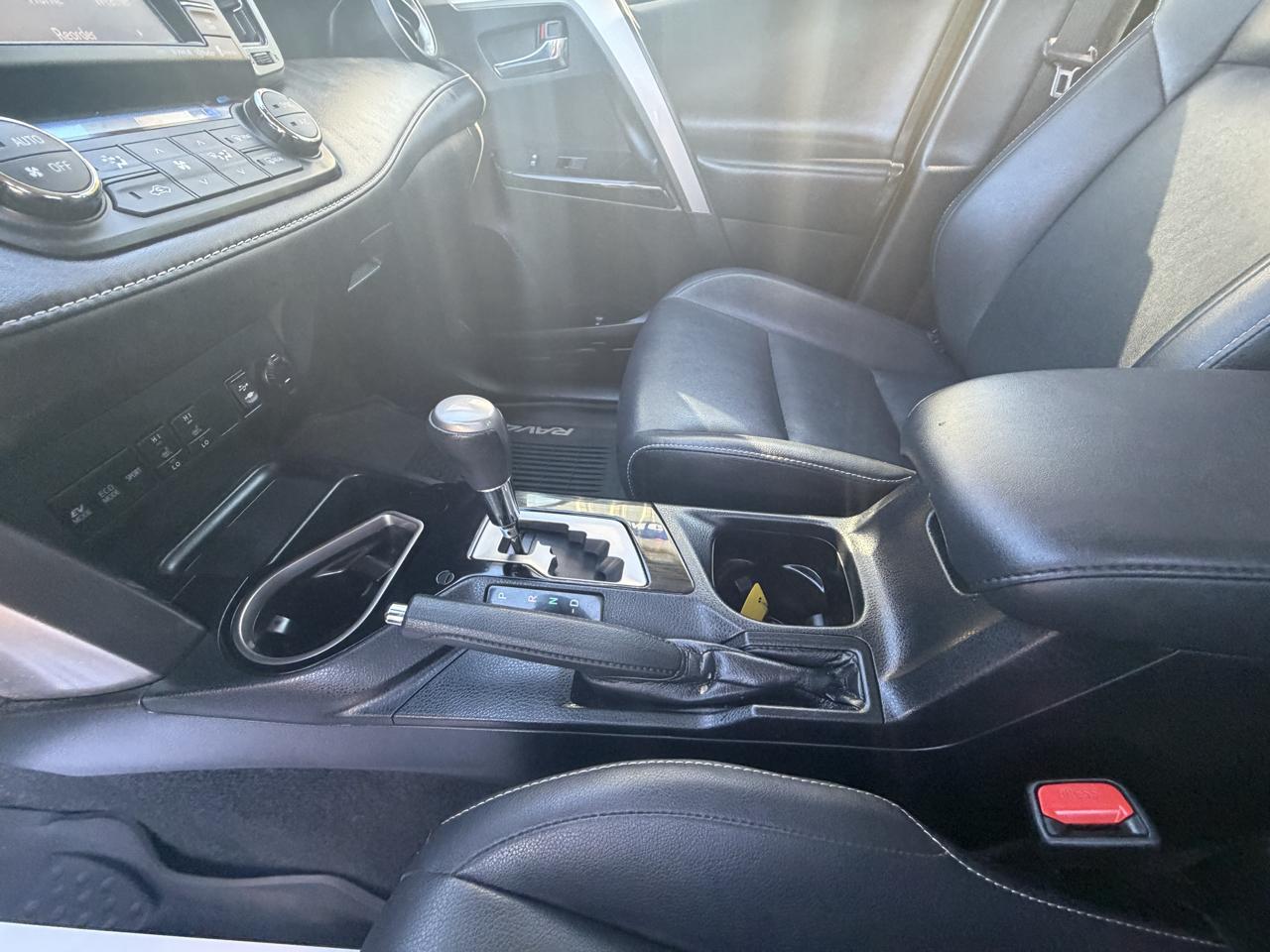 Toyota RAV4 Hybrid Limited AWD (Natl) 2018
