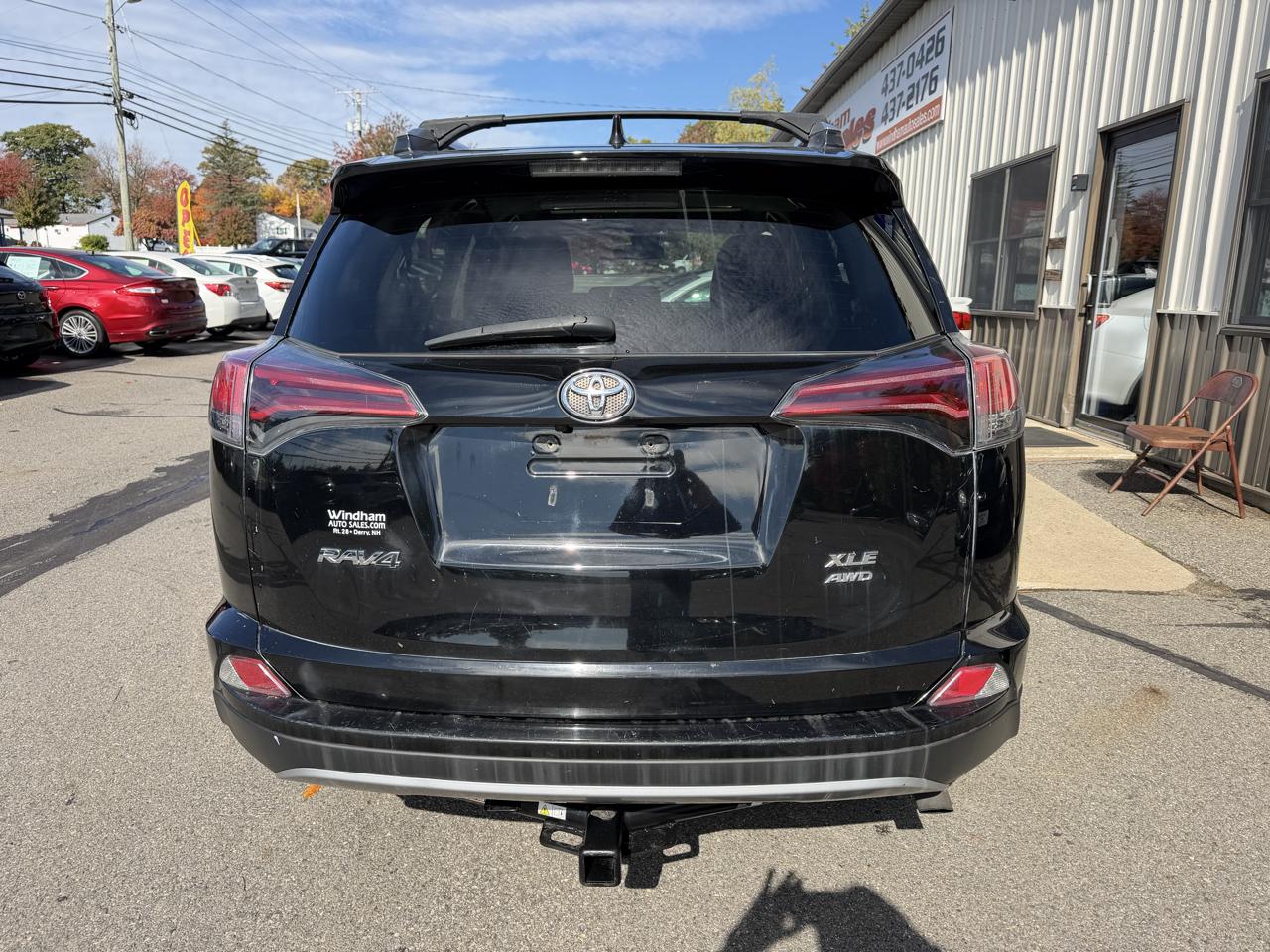 Toyota RAV4 XLE AWD (Natl) 2017