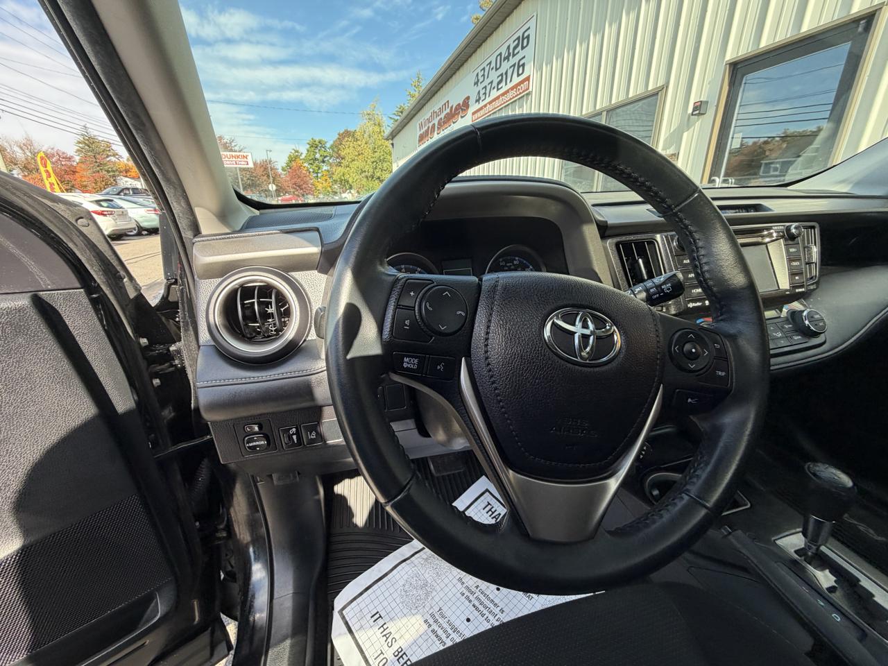 Toyota RAV4 XLE AWD (Natl) 2017