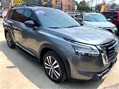2022 Nissan Pathfinder  2022 Nissan Pathfinder
