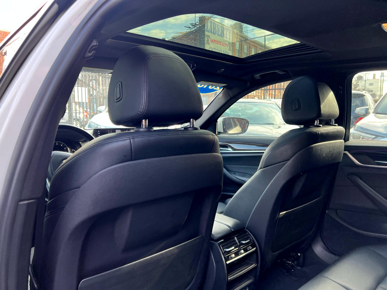 BMW 5-Series 530i xDrive 2018