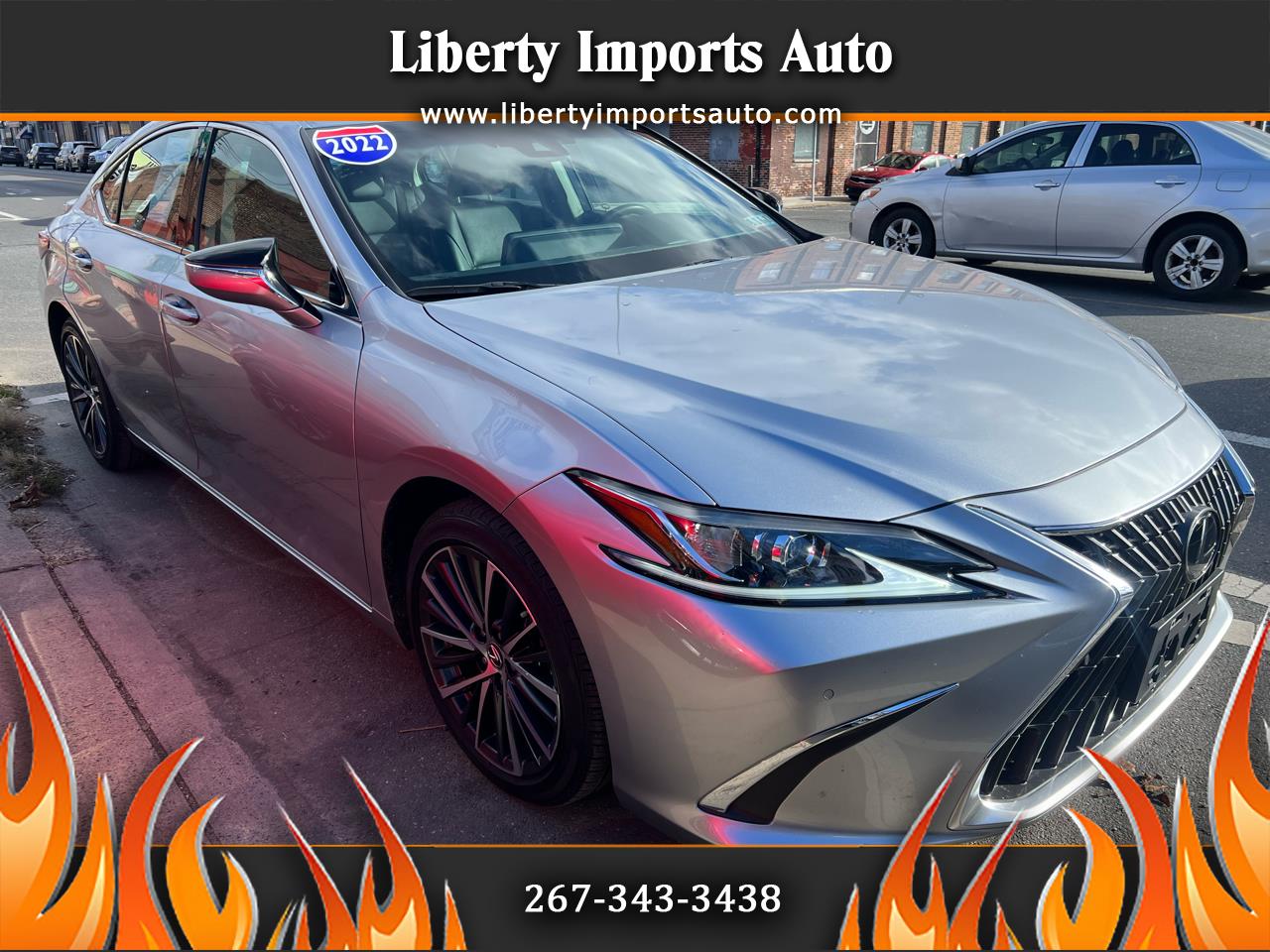 2022 Lexus ES 350's photo