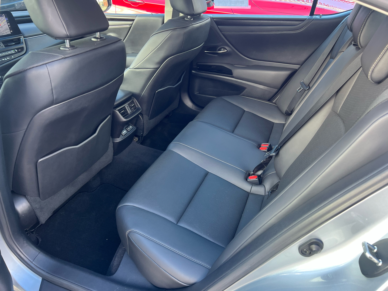 Lexus ES 350 Base 2022