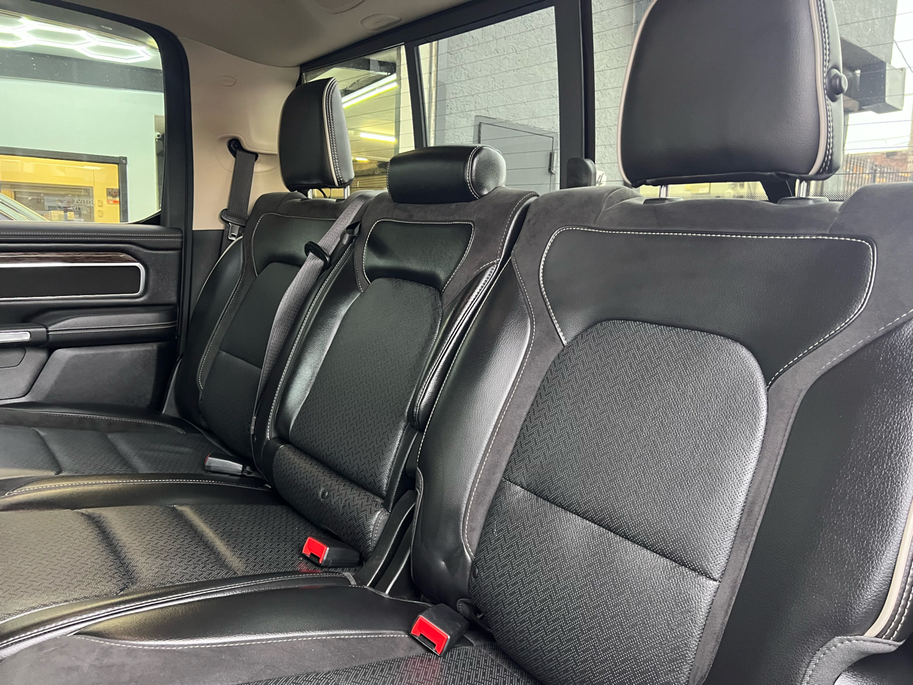 RAM 1500 Laramie Crew Cab SWB 4WD 2019