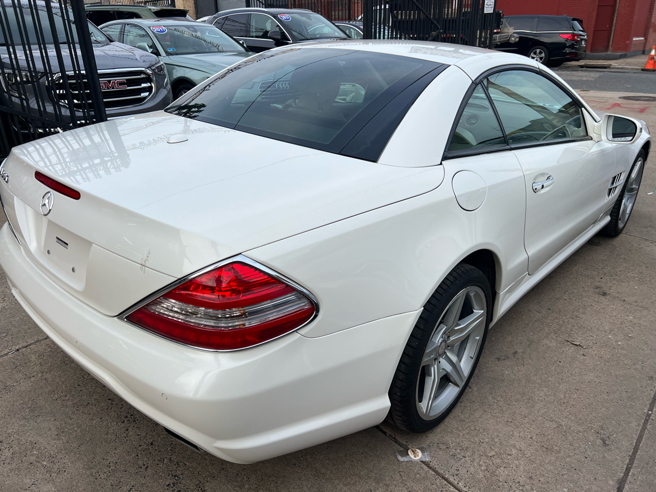 Mercedes-Benz SL-Class SL550 2009