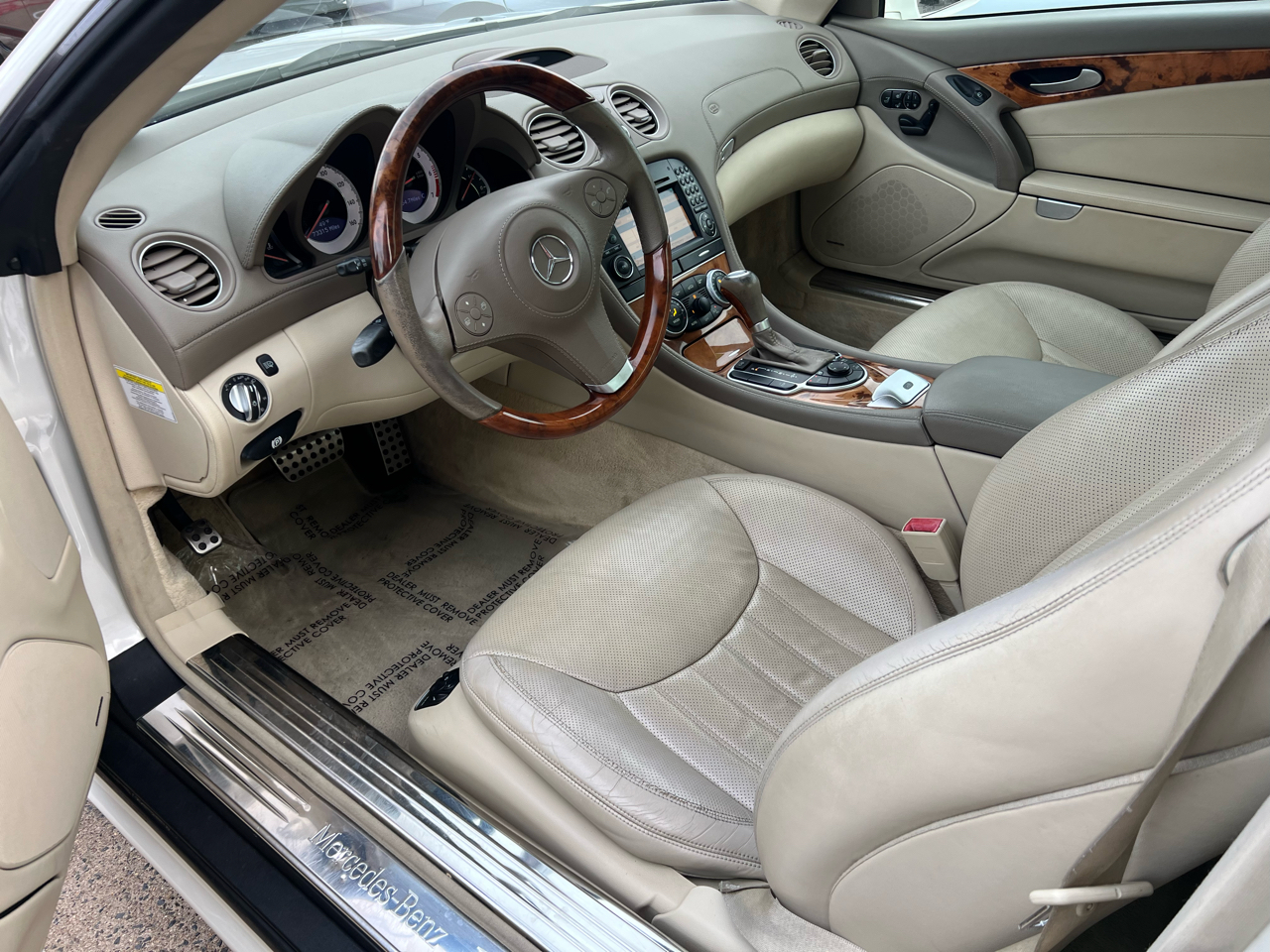 Mercedes-Benz SL-Class SL550 2009