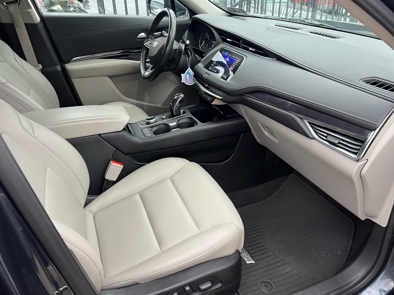 Cadillac XT4 Luxury AWD 2019