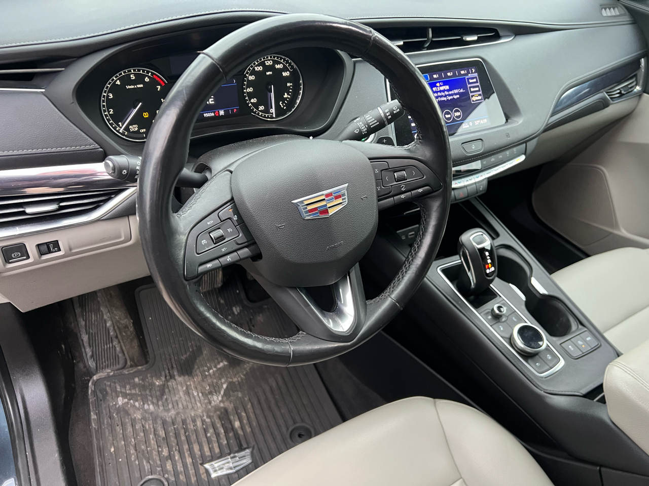 Cadillac XT4 Luxury AWD 2019