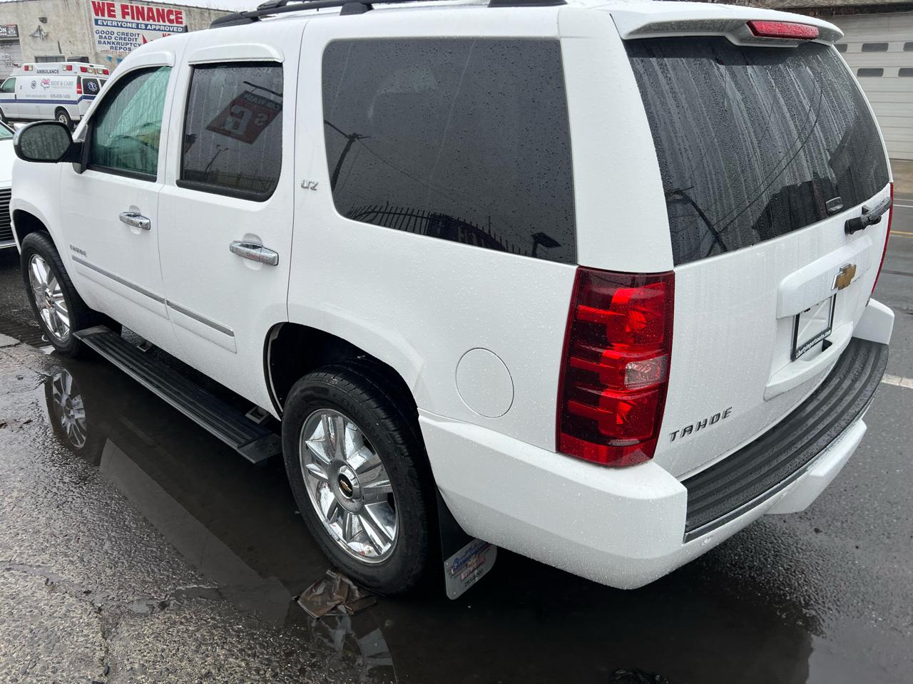 Chevrolet Tahoe LTZ 4WD 2010