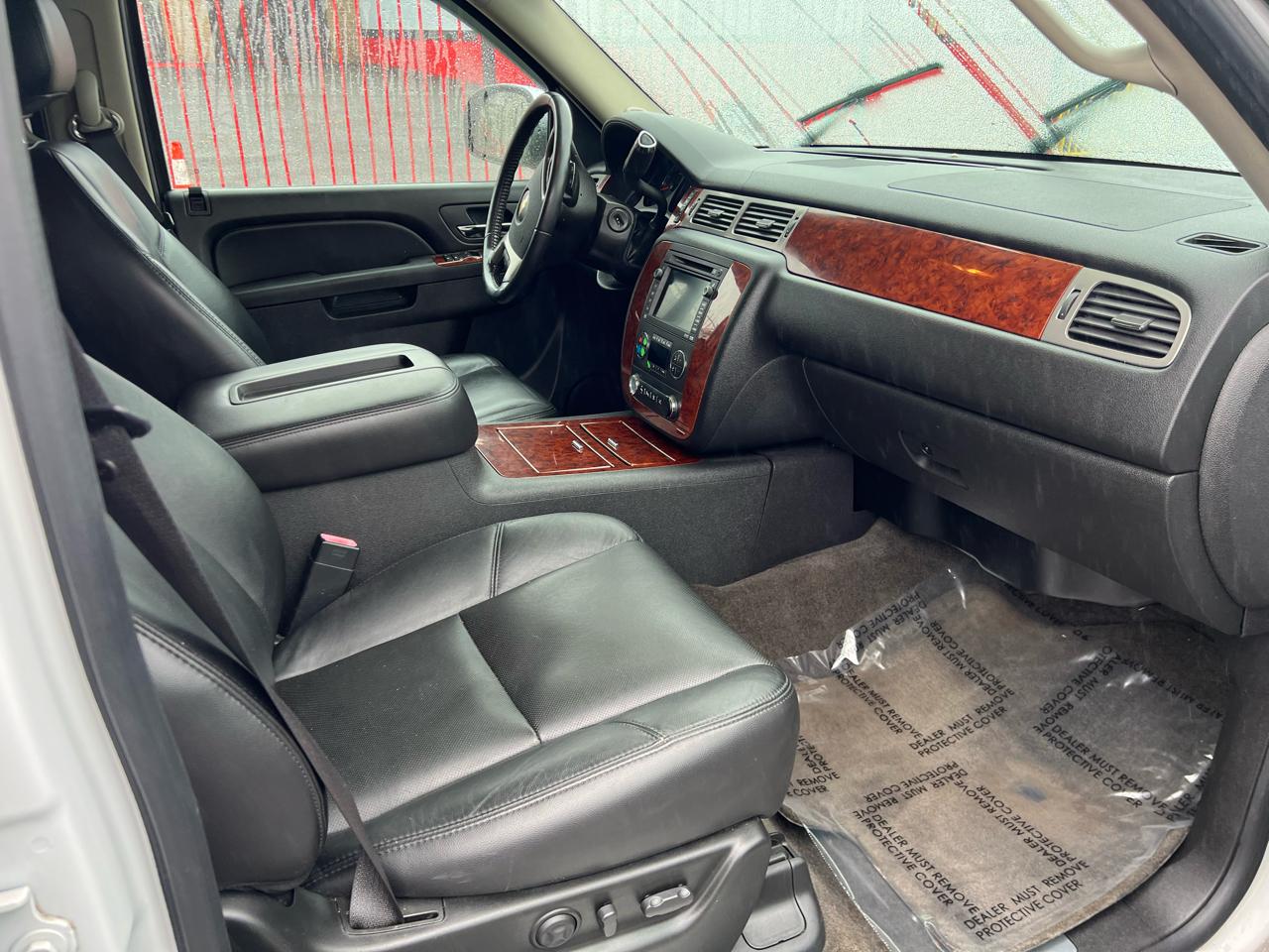 Chevrolet Tahoe LTZ 4WD 2010