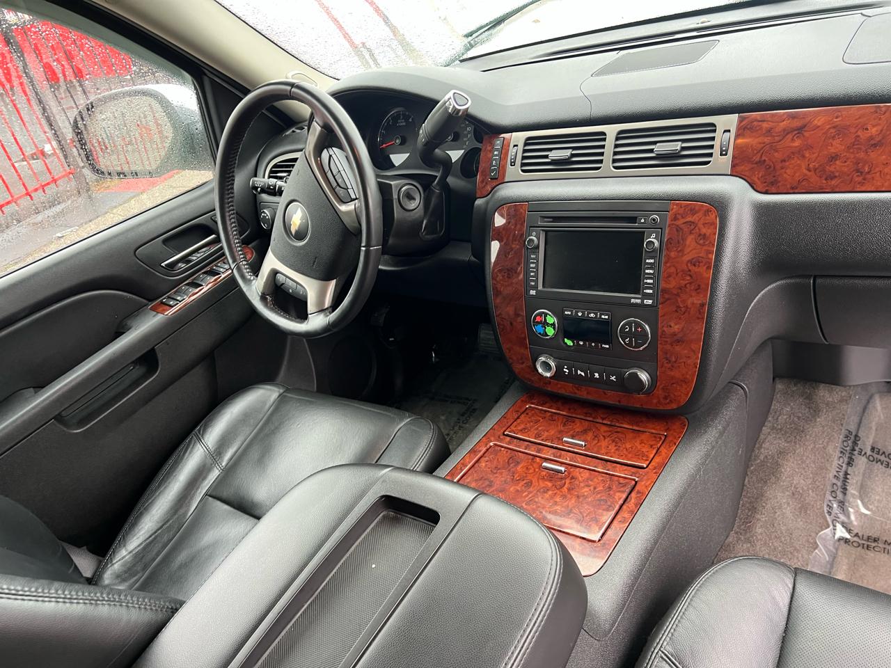 Chevrolet Tahoe LTZ 4WD 2010