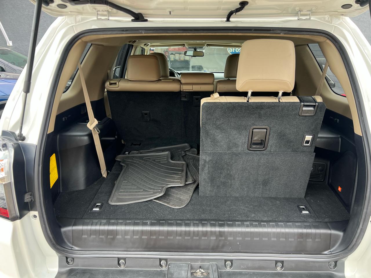 Toyota 4Runner SR5 4WD 2016