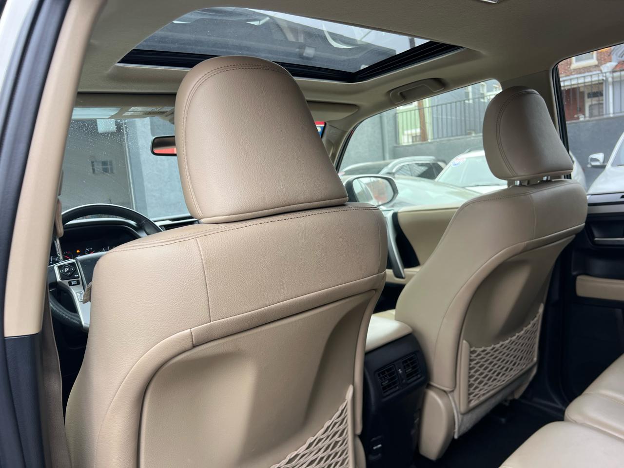 Toyota 4Runner SR5 4WD 2016