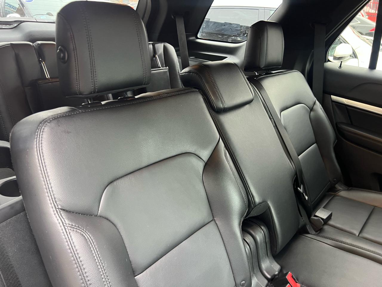 Ford Explorer XLT 4WD 2018