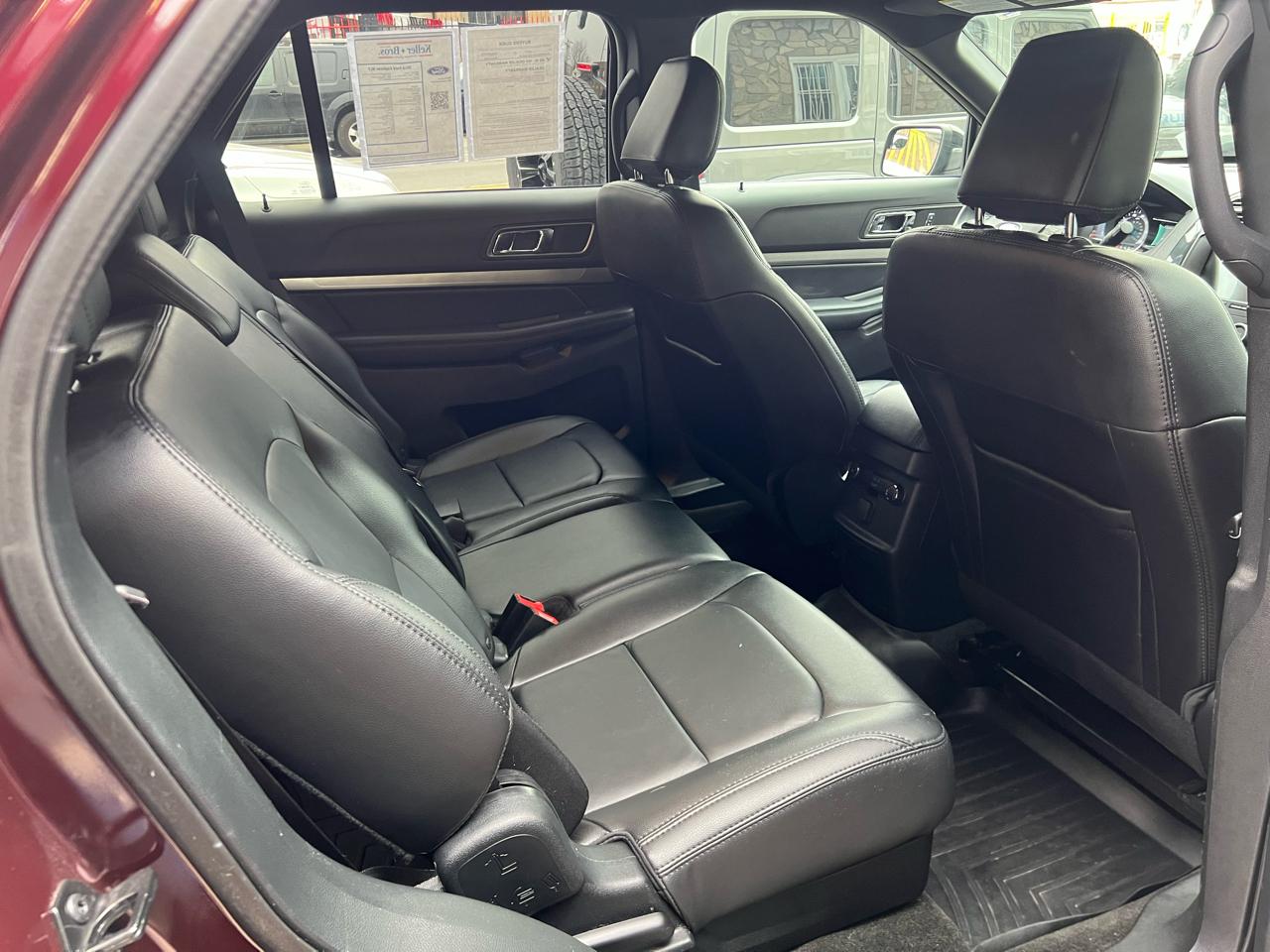 Ford Explorer XLT 4WD 2018