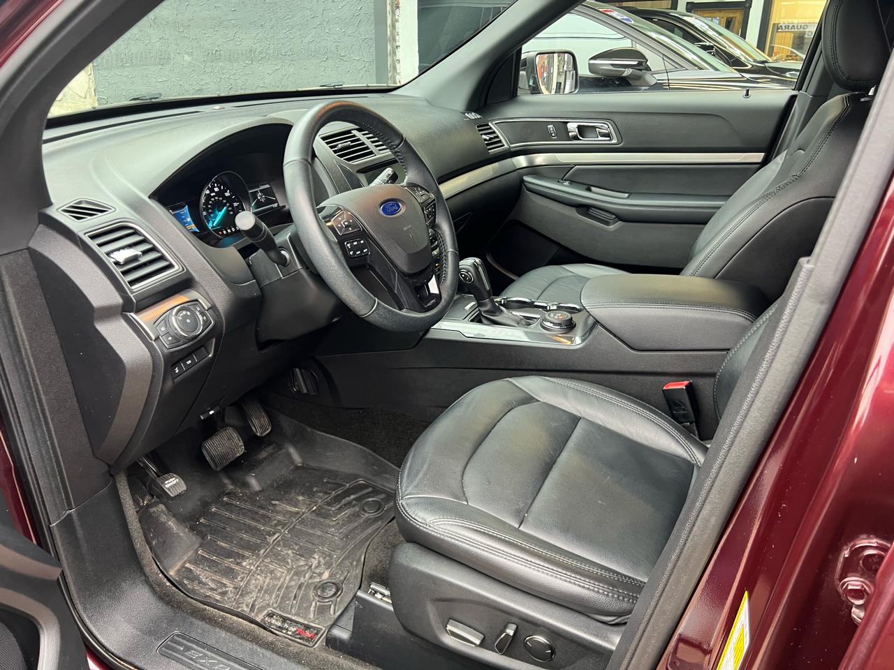 Ford Explorer XLT 4WD 2018