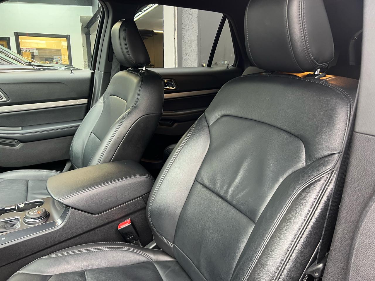 Ford Explorer XLT 4WD 2018