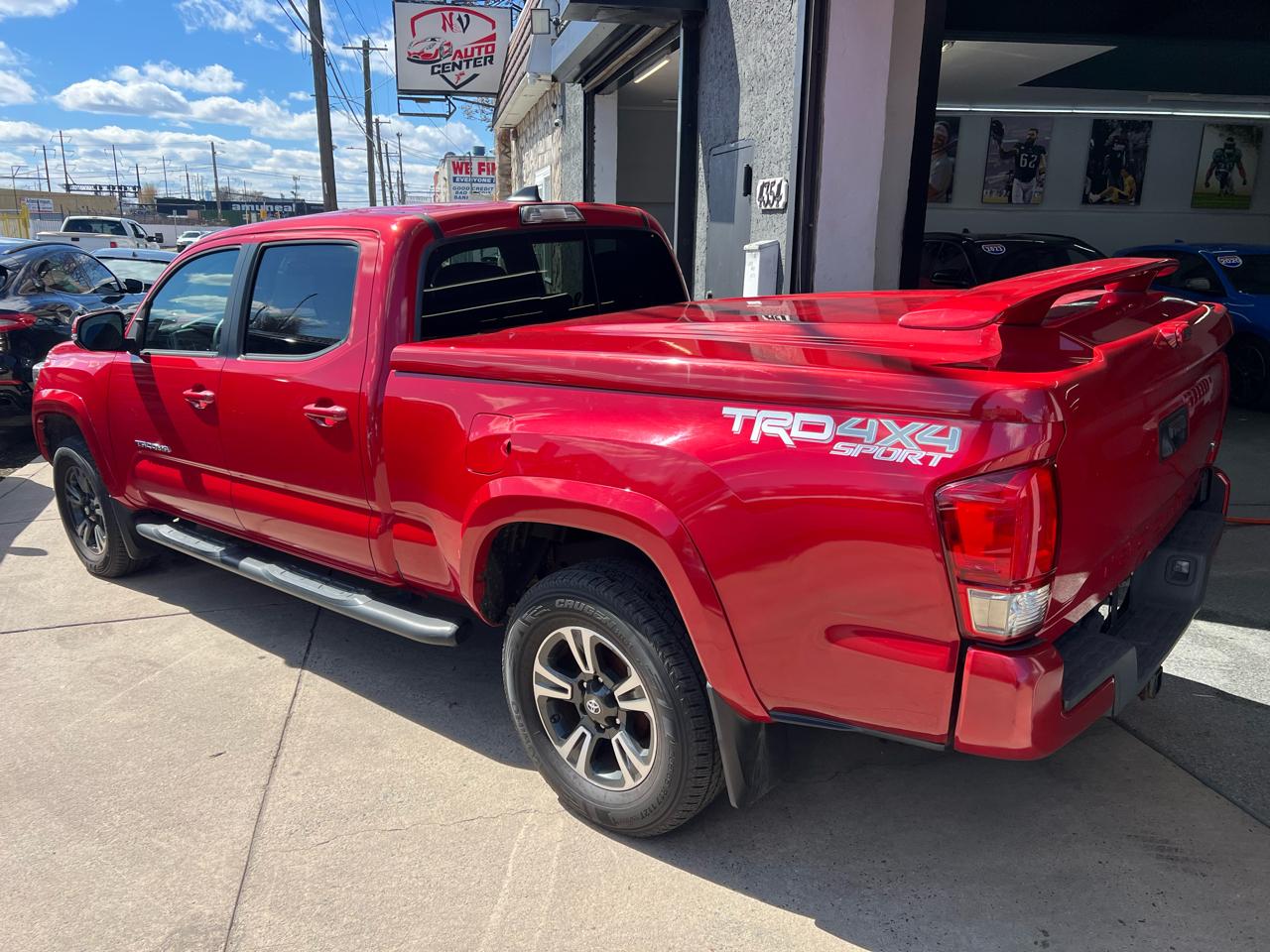 Toyota Tacoma SR5 Double Cab Super Long Bed V6 6AT 4WD 2017