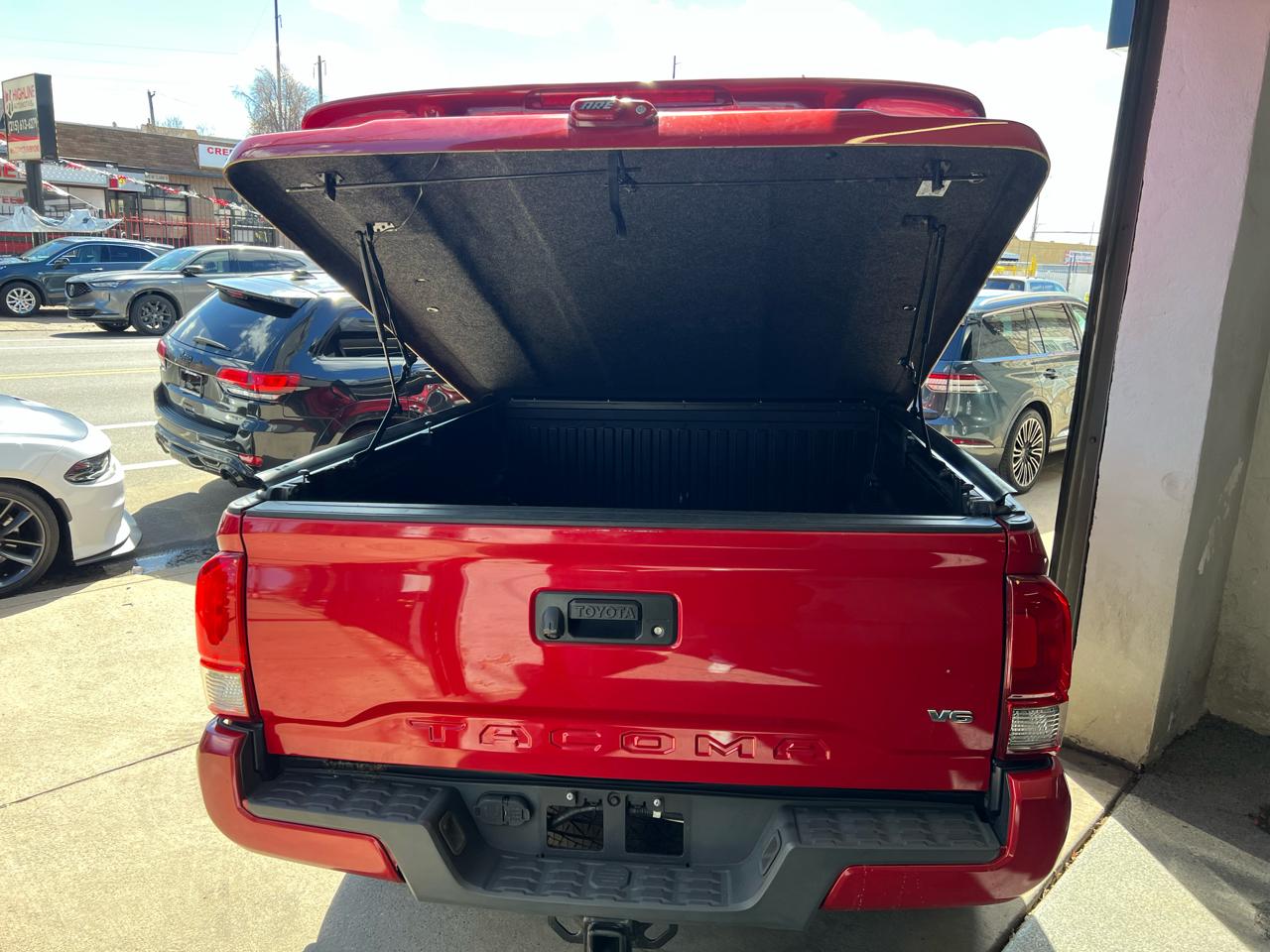 Toyota Tacoma SR5 Double Cab Super Long Bed V6 6AT 4WD 2017