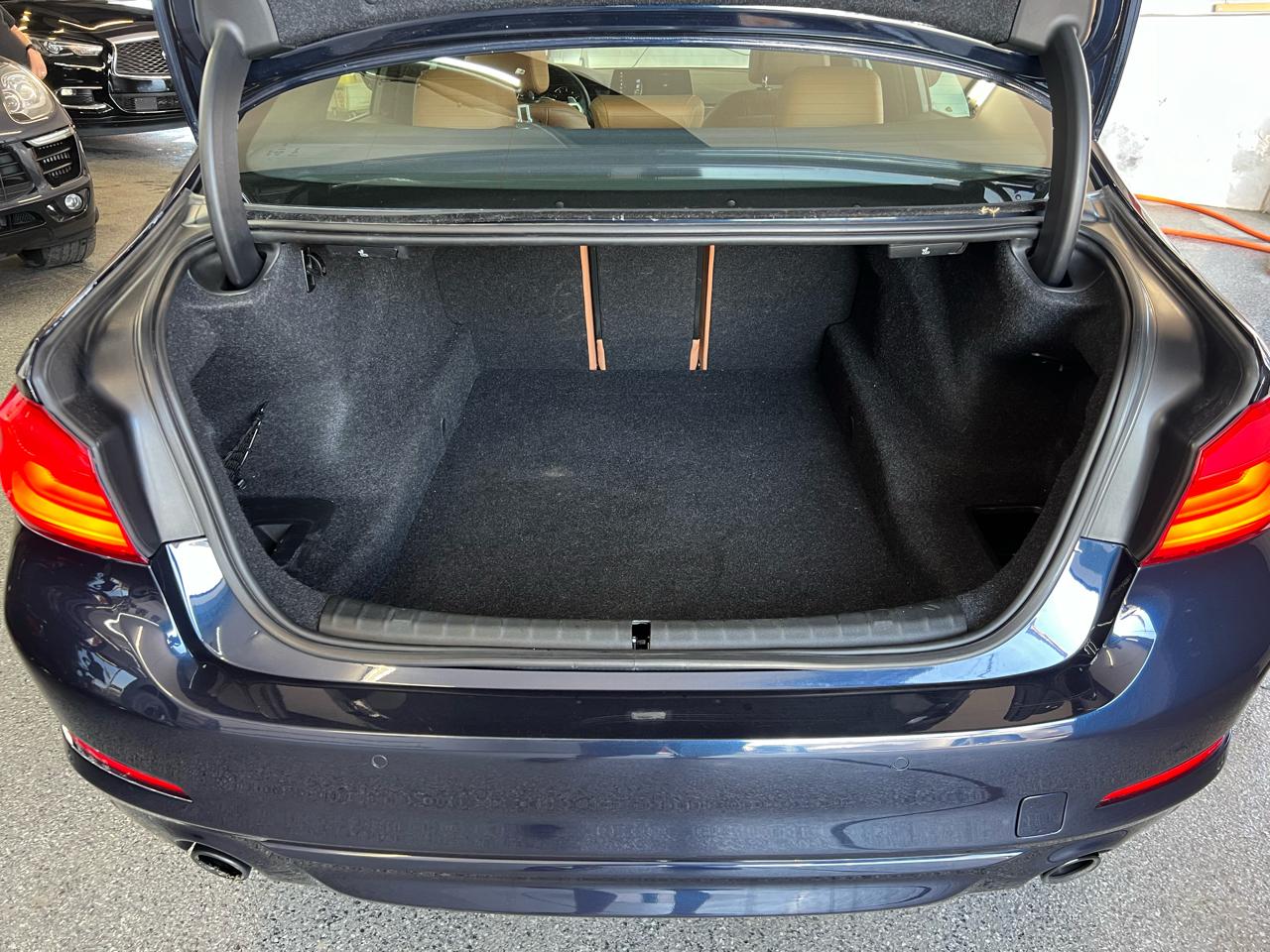 BMW 5-Series 530i xDrive 2018