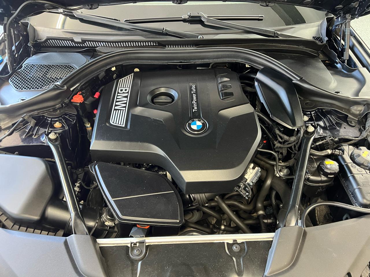 BMW 5-Series 530i xDrive 2018